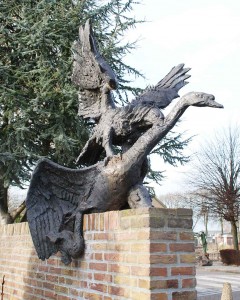 Verzetsmonument_Arkel_Marcus-Ravenswaaij_low